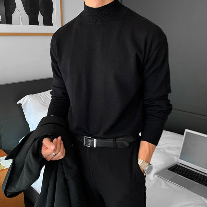 SCHWARZER PULLOVER